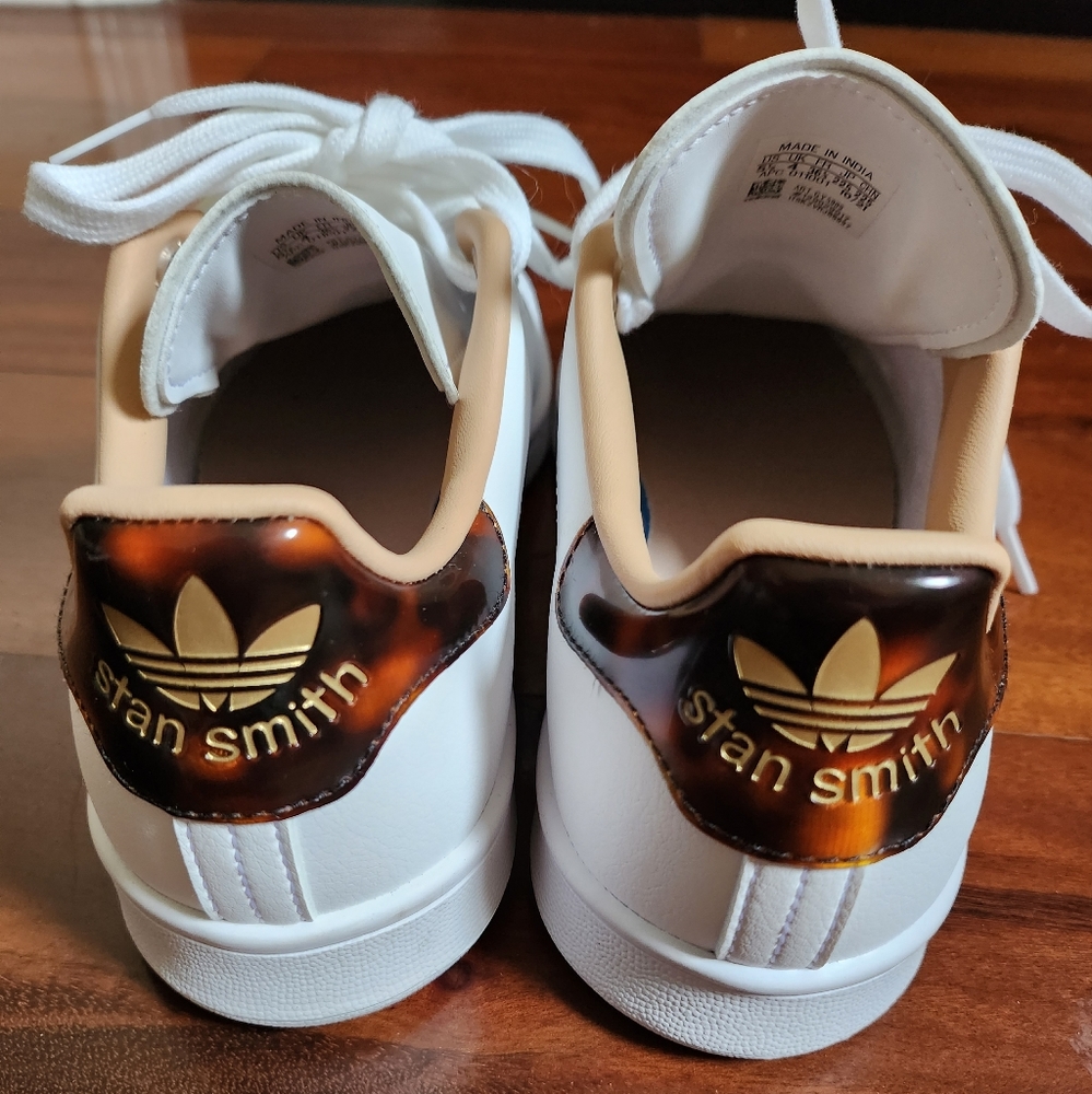 Adidas 5.5 women's